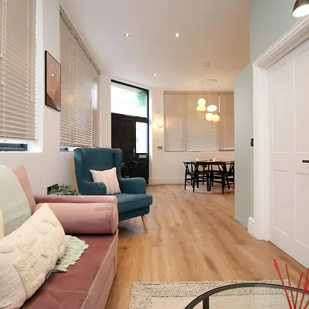 No 1 Grosvenor House - 5min Walk To Cabot Circus דירה *